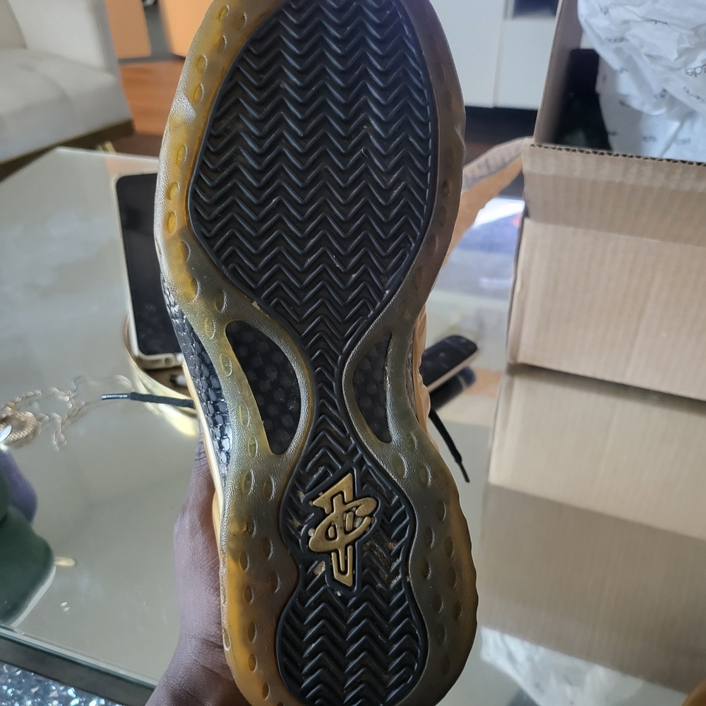 Nike Air Foamposite Pro Metallic Gold Men's Size 12 - Picture 7 of 9